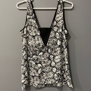 Express XS animal print tank